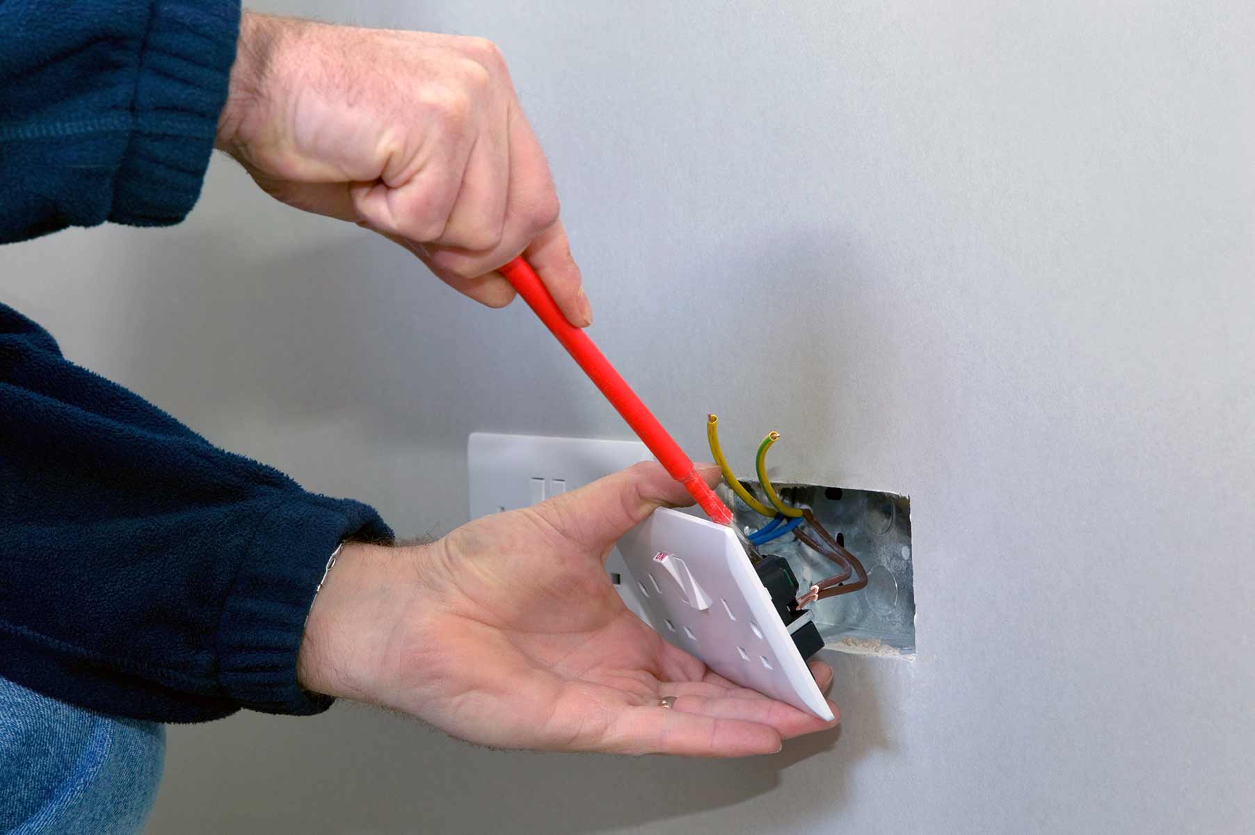 Our electricians can install plug sockets for domestic and commercial proeprties in Sherborne and the local area. 